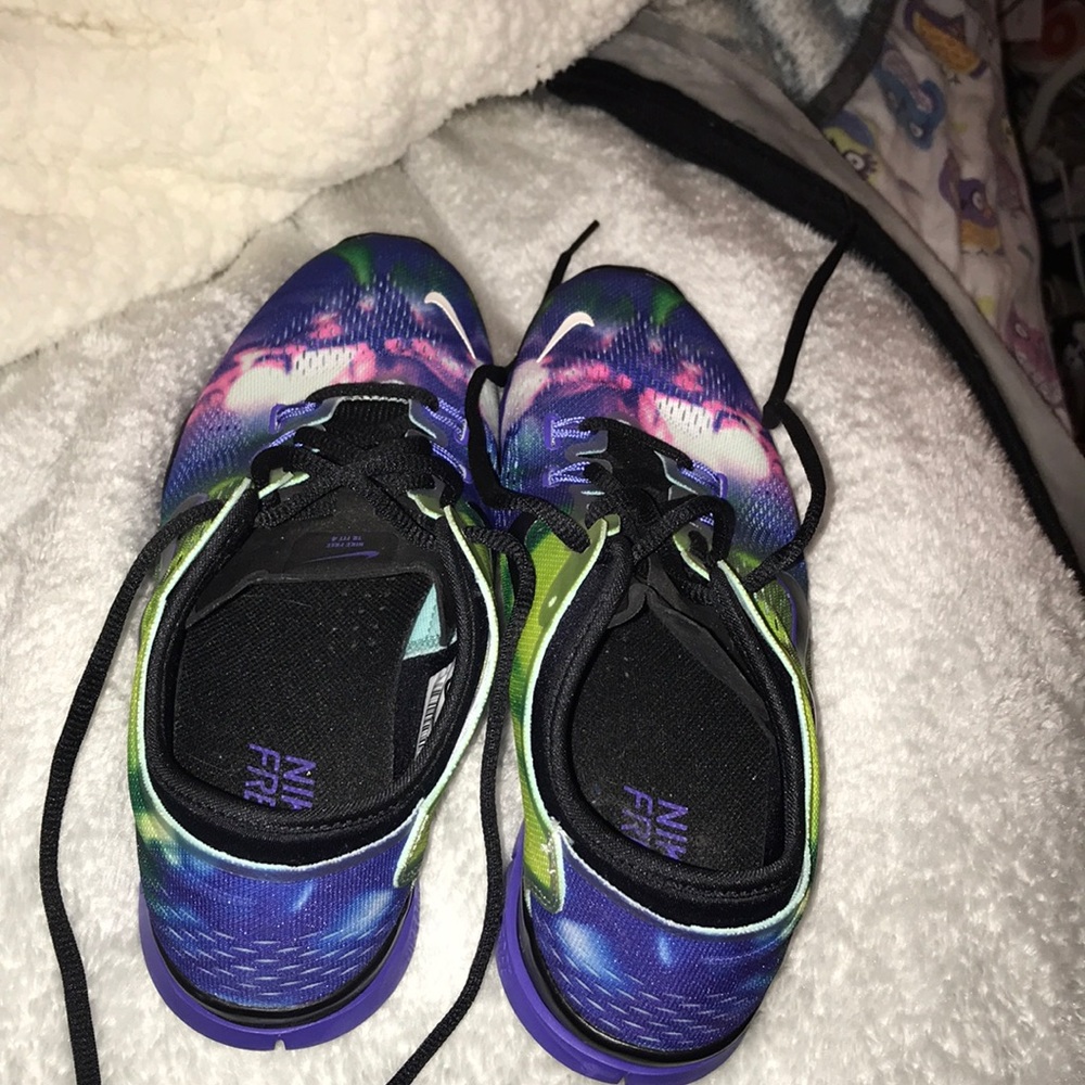 Multi color Nike Free 5 women’s 9